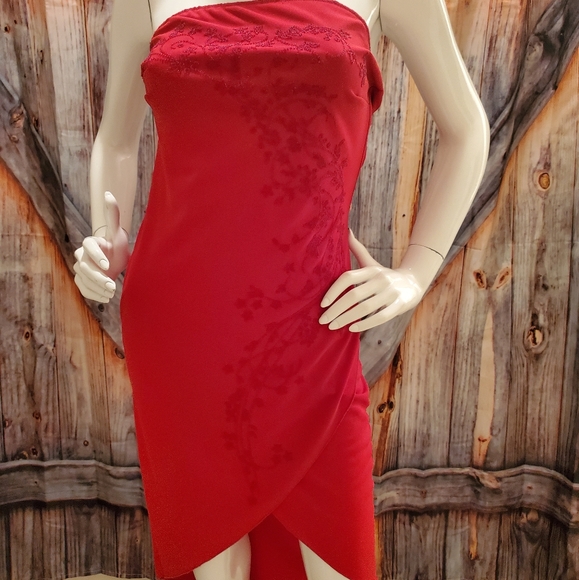 Dress - Picture 1 of 5